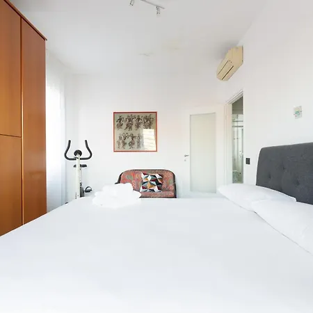 Lejlighed Guesthost - Milano- Lorenteggio Balcony Milano