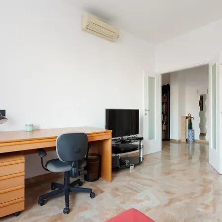 Guesthost - Milano- Lorenteggio Balcony Apartmán Milán